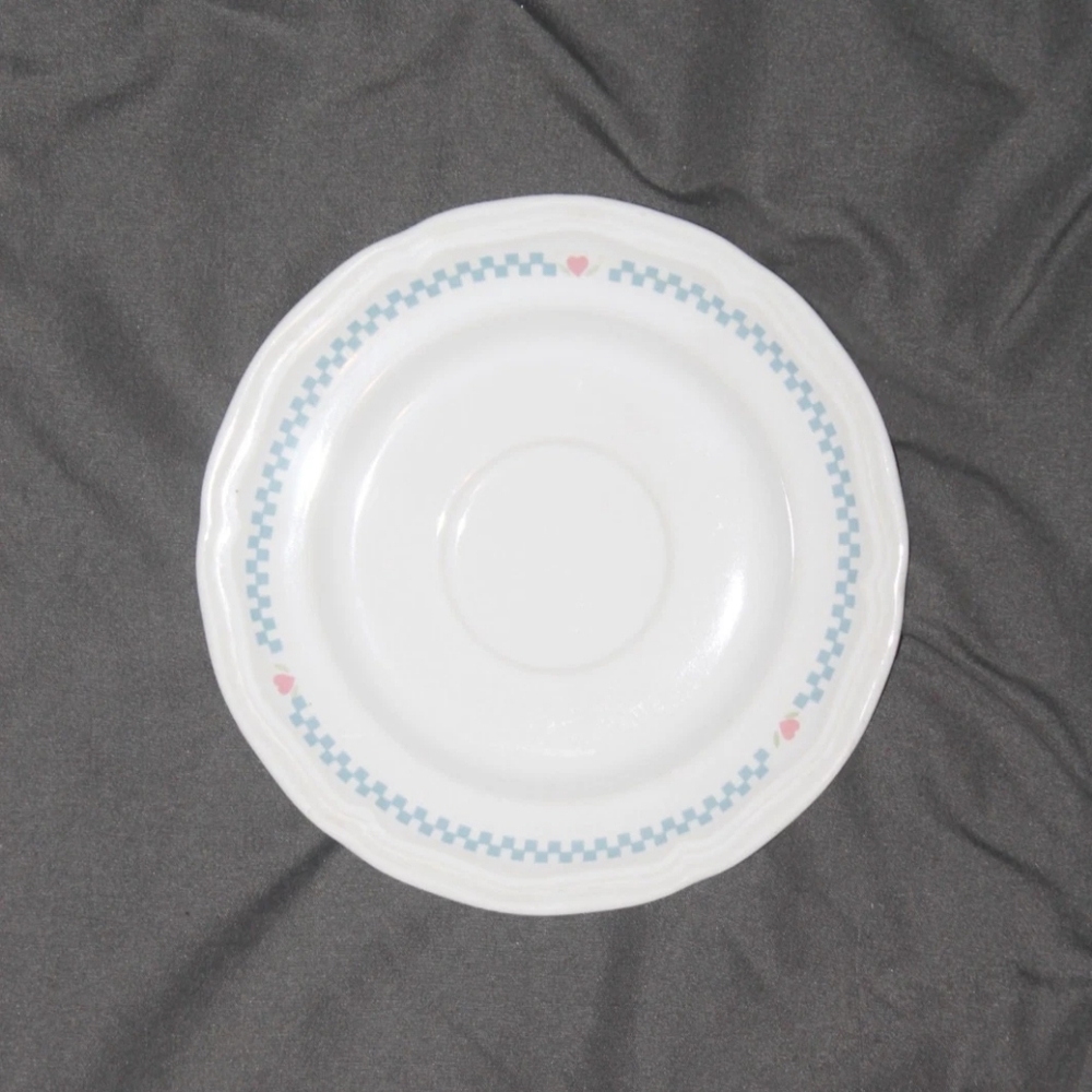 Vintage Stoneware Moonlight Small White Dinner Plate Thailand 6 1/4"